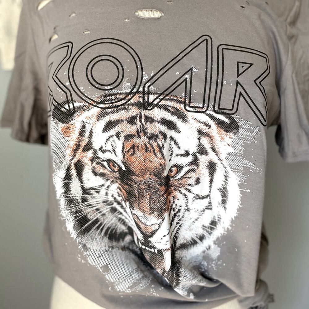 Tiger Roar Graphic Tee Shirt Distressed Grey Small -  Year of The Tiger